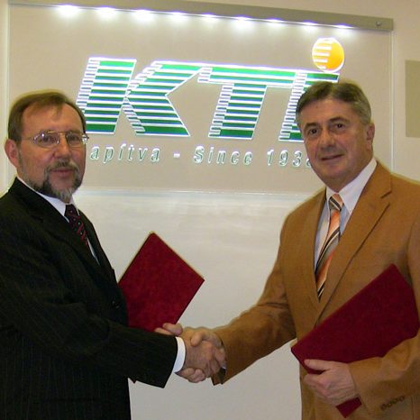 2008_KTI-együttműködési-megállapodás
