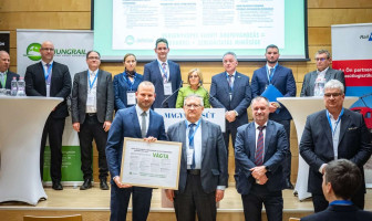Vasúti árufuvarozási gazdaságossági és teljesítménynövelő akciótervet adott át a HUNGRAIL az ÉKM részére